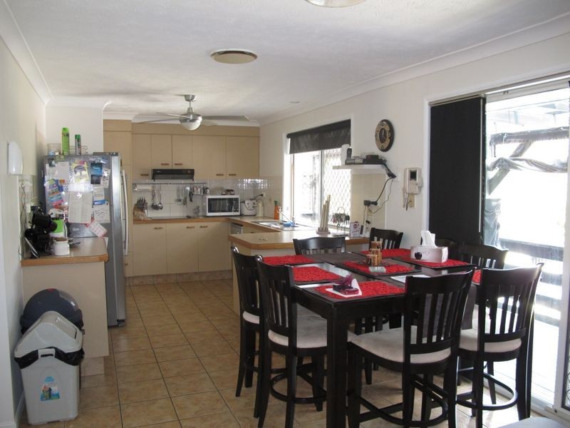 7 Aberdeen Court, Highland Park QLD 4211