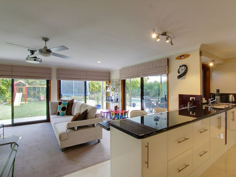 22 Murev Way, Carrara QLD 4211