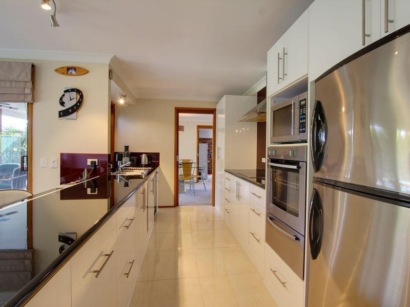 22 Murev Way, Carrara QLD 4211
