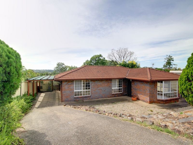 81 Pappas Way, Carrara QLD 4211