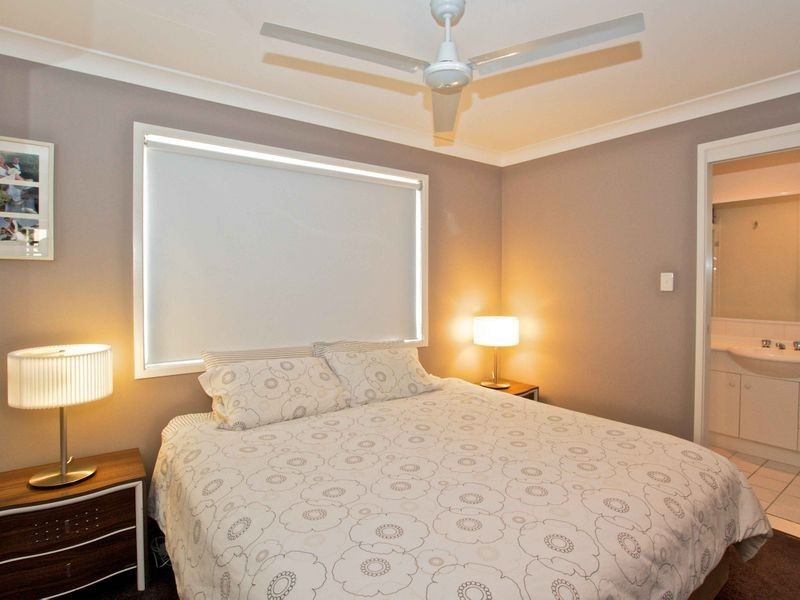 1/82 Paddington Drive, Carrara QLD 4211