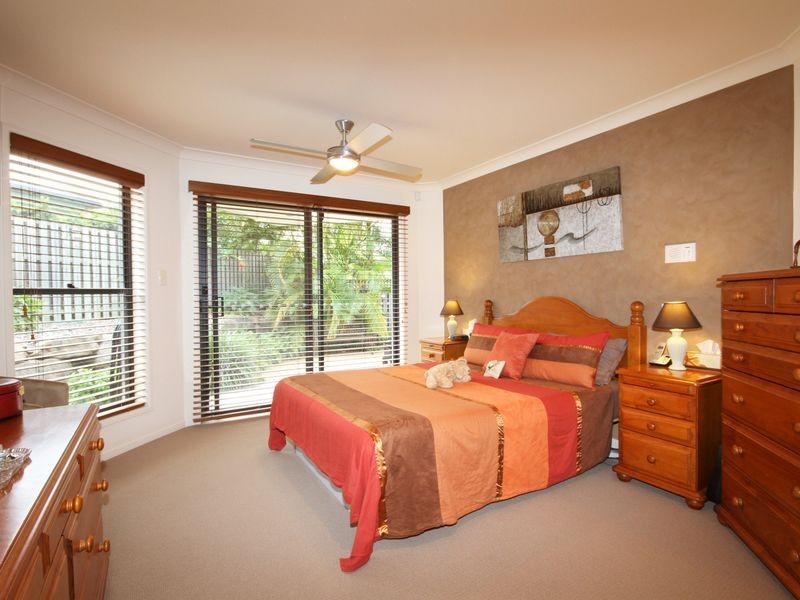 7 Josh Court, Ashmore QLD 4214
