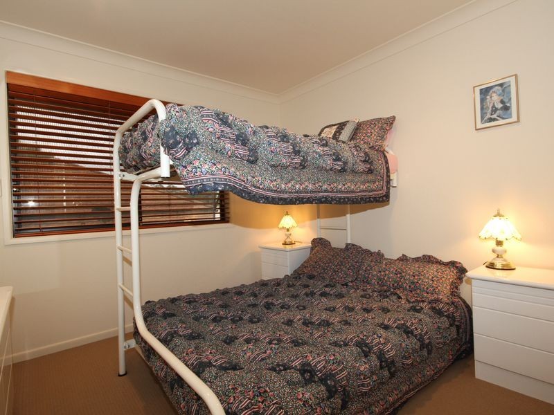 7 Josh Court, Ashmore QLD 4214