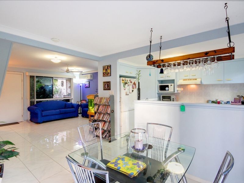 16/164 Alexander Drive, Highland Park QLD 4211