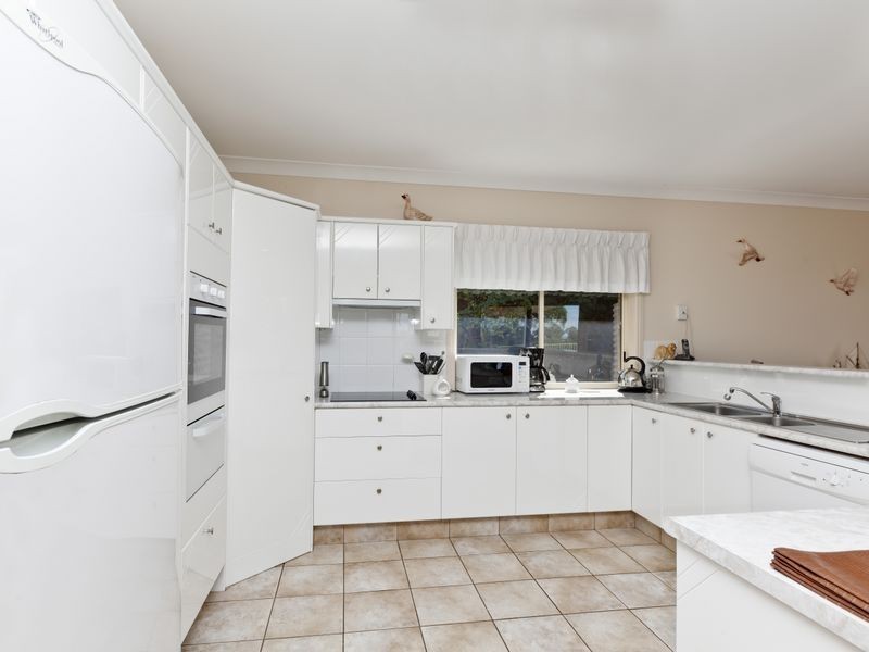 2 Country View Drive, Nerang QLD 4211