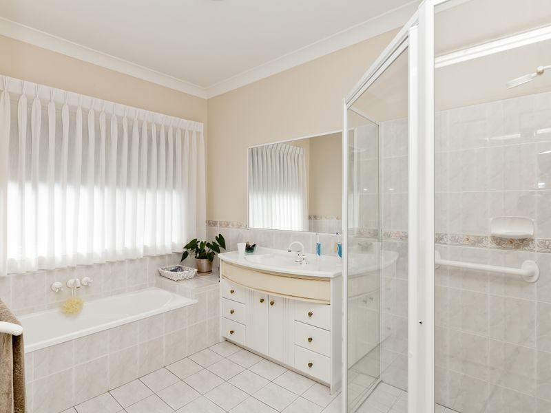2 Country View Drive, Nerang QLD 4211