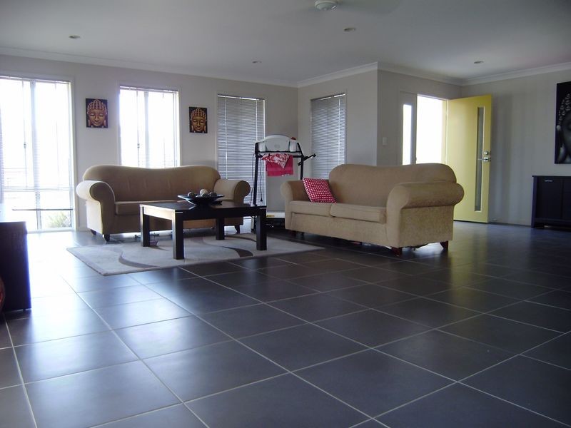 37 Kelsey Circuit, Nerang QLD 4211