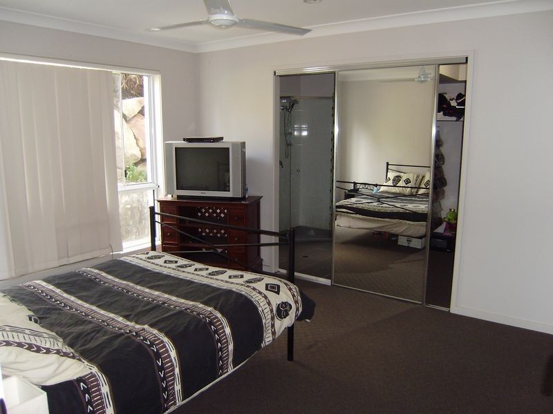 37 Kelsey Circuit, Nerang QLD 4211