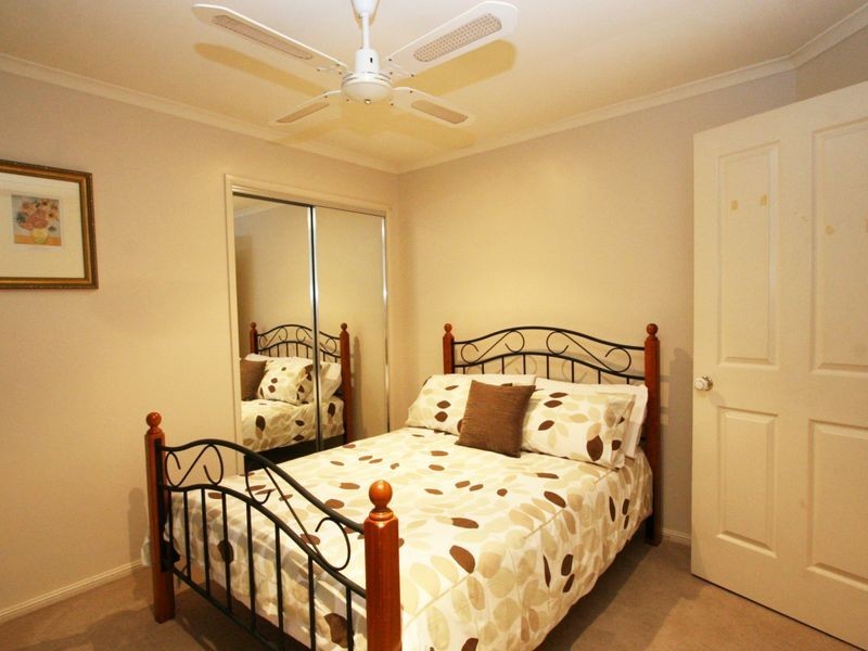 25 Greg Norman Crescent, Parkwood QLD 4214