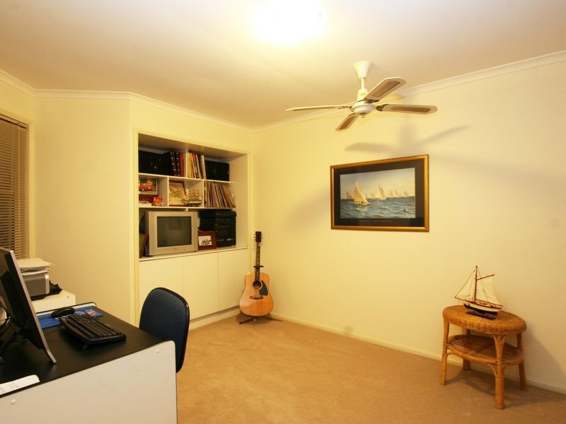 25 Greg Norman Crescent, Parkwood QLD 4214