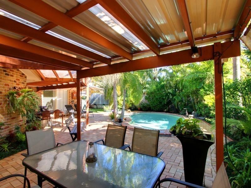 25 Greg Norman Crescent, Parkwood QLD 4214