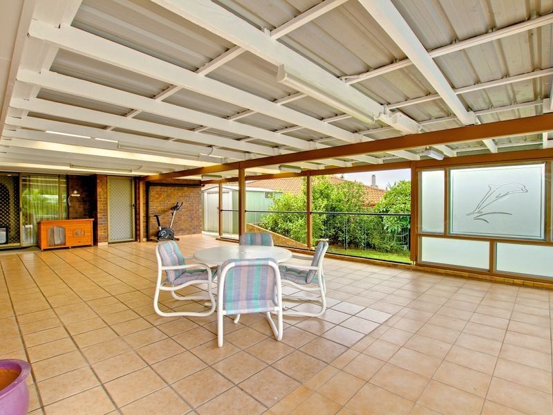 16 Burcott Court, Carrara QLD 4211