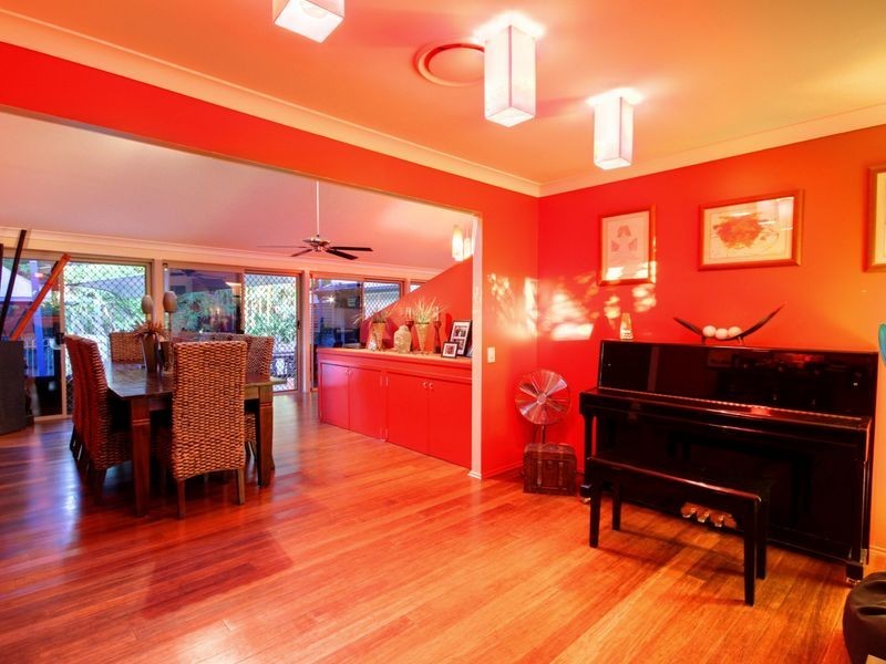 5 Ainsley Avenue, Ashmore QLD 4214