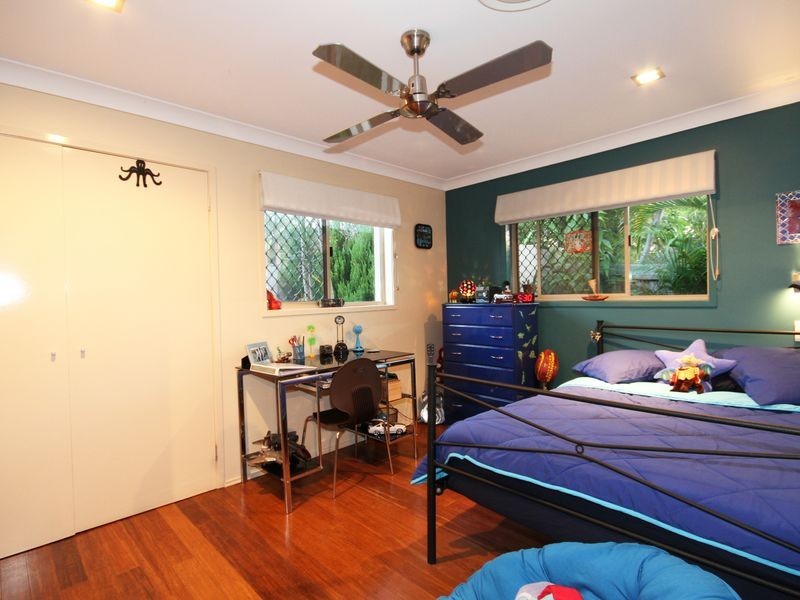 5 Ainsley Avenue, Ashmore QLD 4214