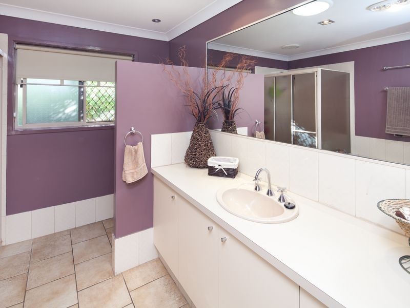 5 Ainsley Avenue, Ashmore QLD 4214