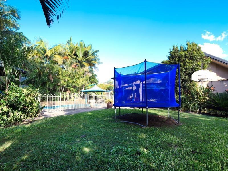 5 Ainsley Avenue, Ashmore QLD 4214