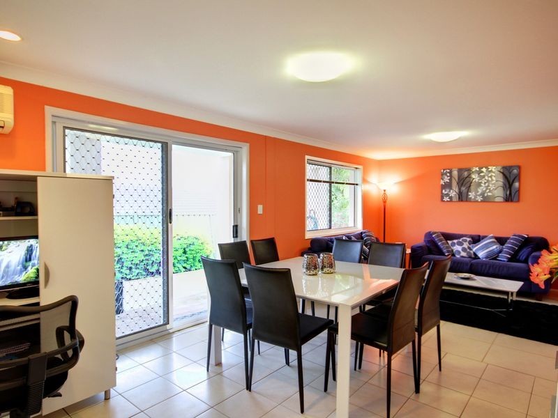 9 Valerie Street, Ashmore QLD 4214