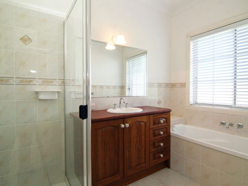14 Rokeby Court, Nerang QLD 4211