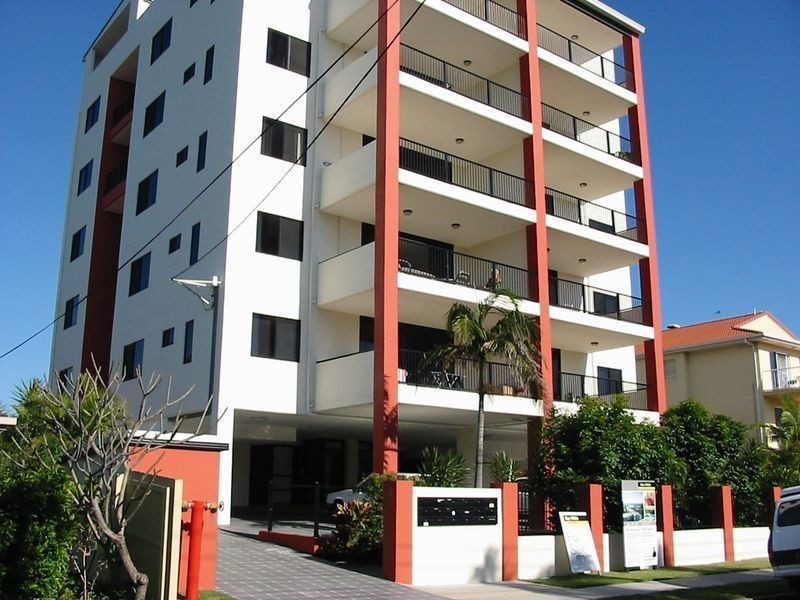 4/14 Little Norman Street, Southport QLD 4215