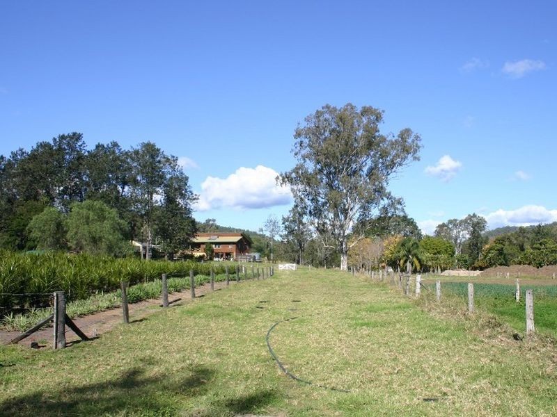 18 Riverglen Court, Mount Nathan QLD 4211