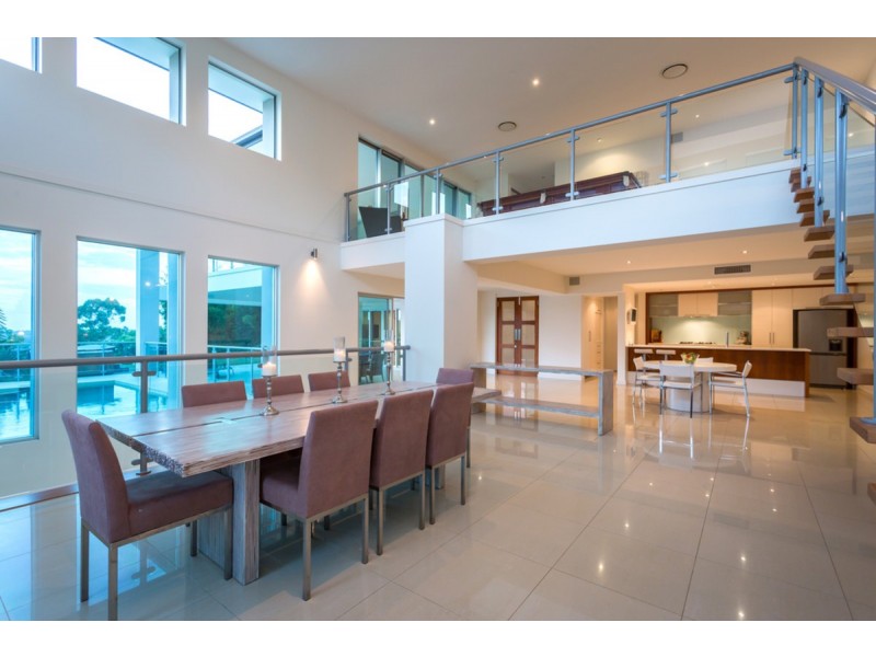 219 Crane Crescent, Nerang QLD 4211