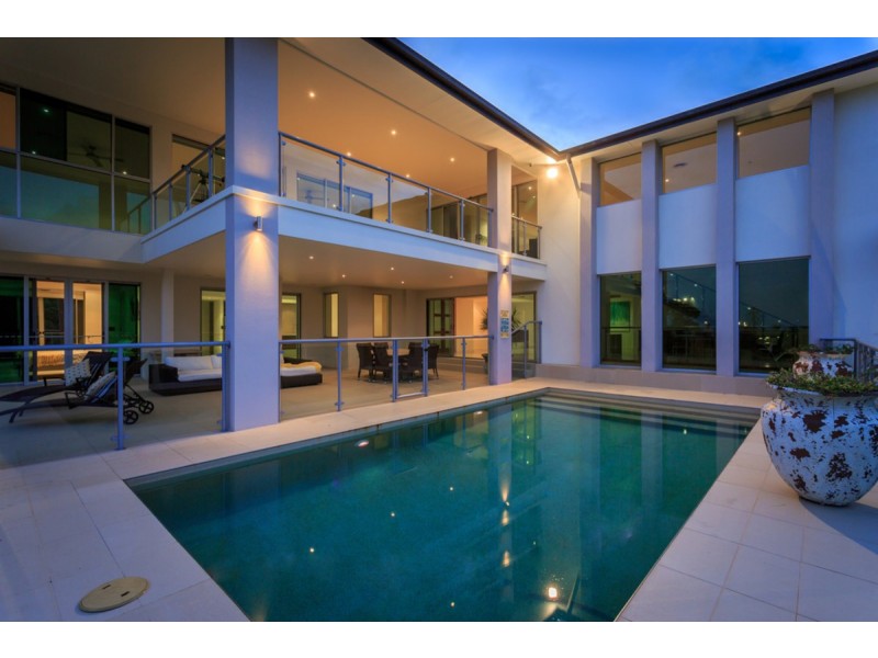 219 Crane Crescent, Nerang QLD 4211
