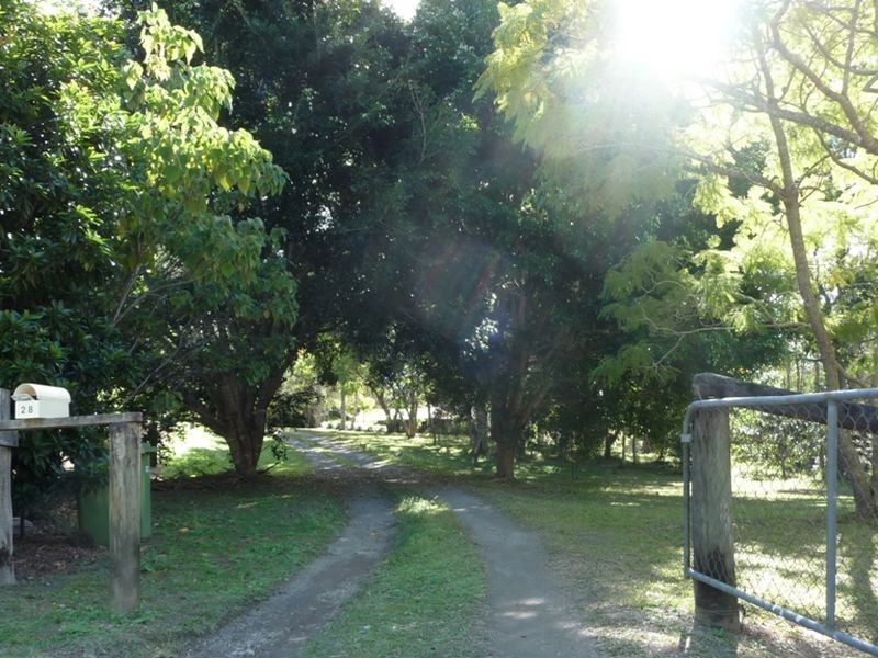 28 Glen Circuit, Clagiraba QLD 4211