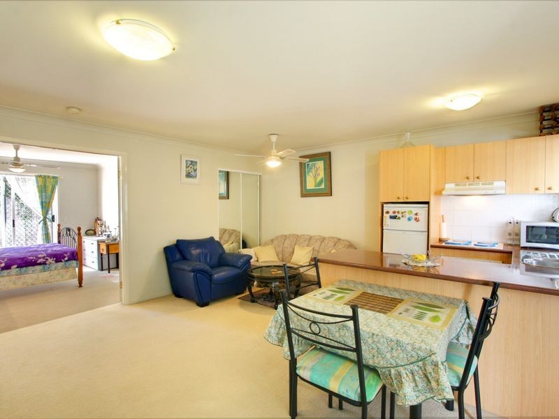 3/83 Heeb Street, Benowa QLD 4217