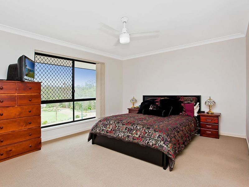 24 Peter Mills Drive, Gilston QLD 4211