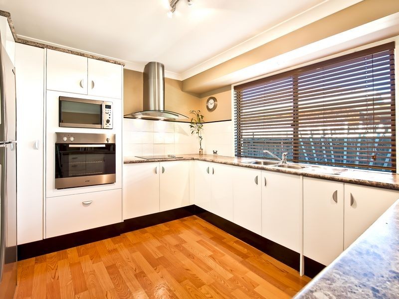 80 Riverlea Waters Drive, Nerang QLD 4211
