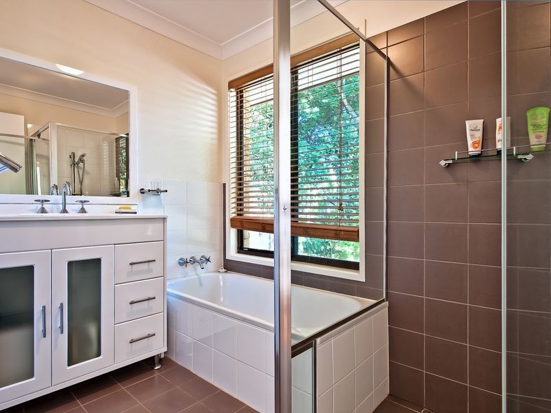 80 Riverlea Waters Drive, Nerang QLD 4211