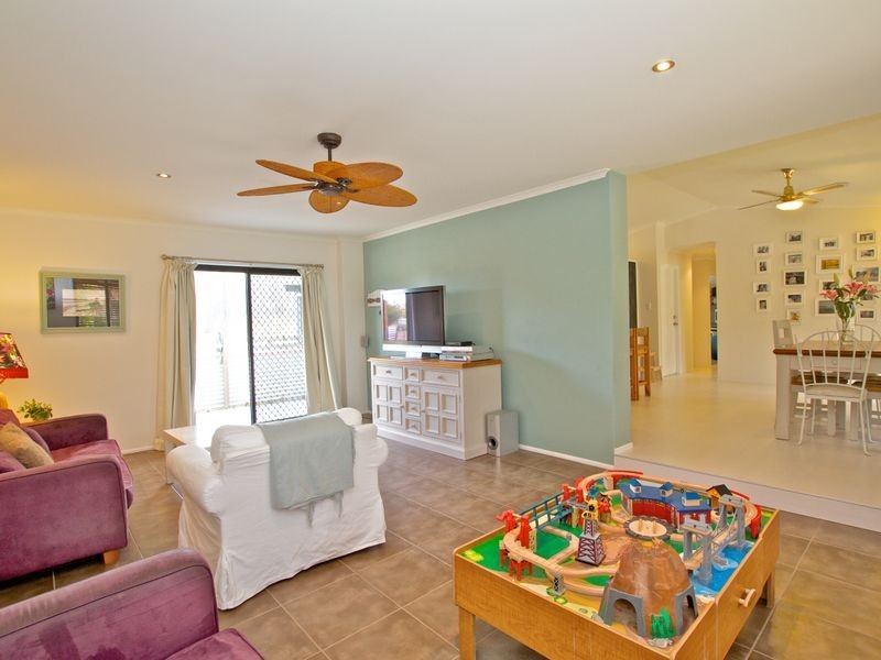 14 Mataranka Drive, Worongary QLD 4213