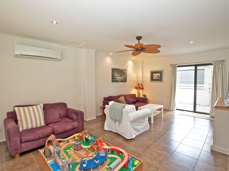 14 Mataranka Drive, Worongary QLD 4213