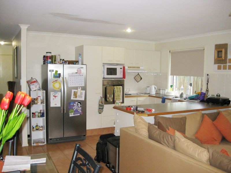 5 Rossmore Street, Nerang QLD 4211