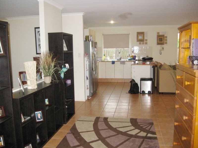 5 Rossmore Street, Nerang QLD 4211