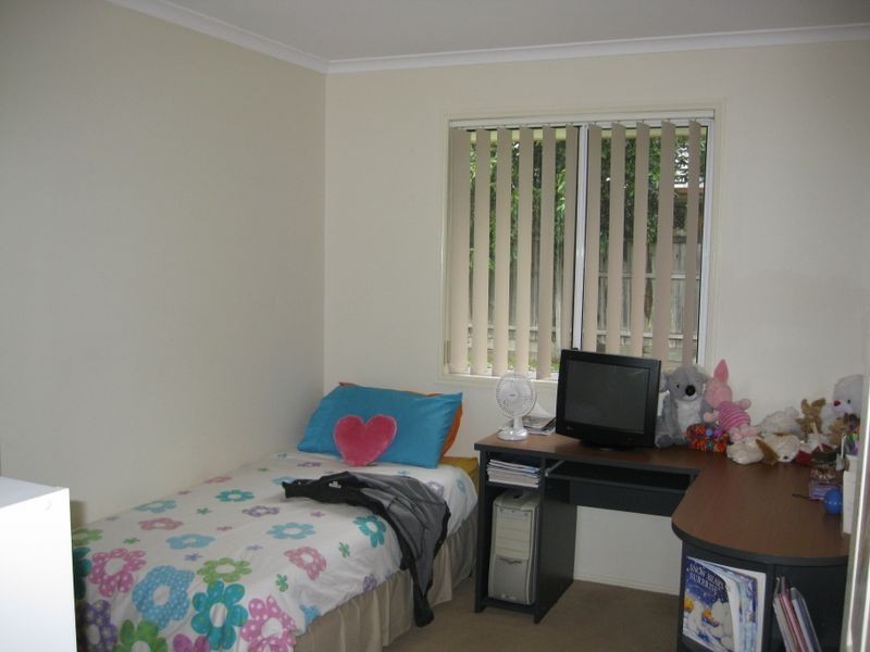 5 Rossmore Street, Nerang QLD 4211