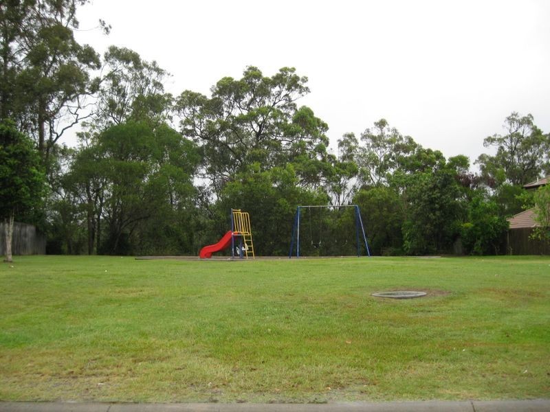 5 Rossmore Street, Nerang QLD 4211