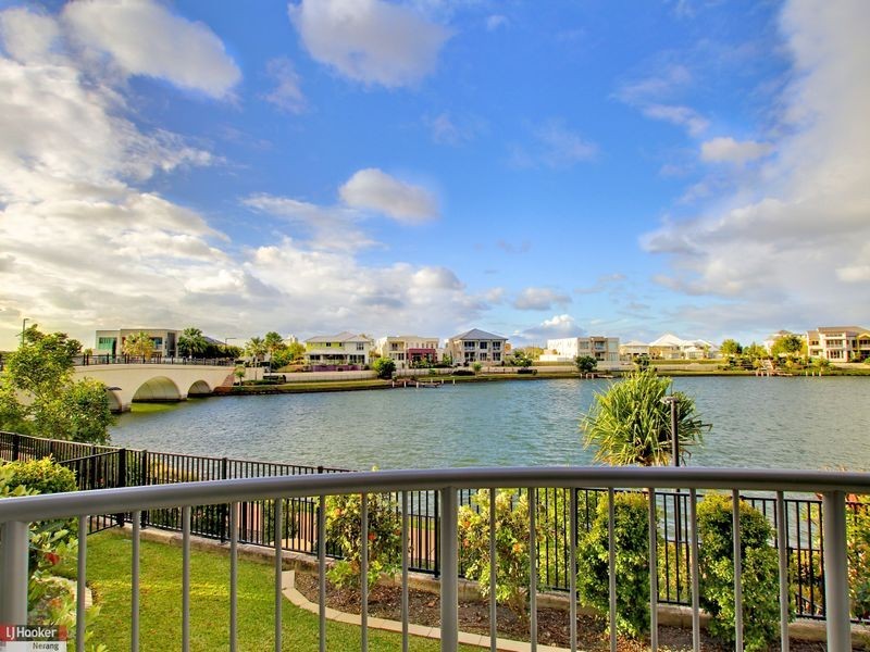 4/5021 Emerald Islands Drive, Carrara QLD 4211