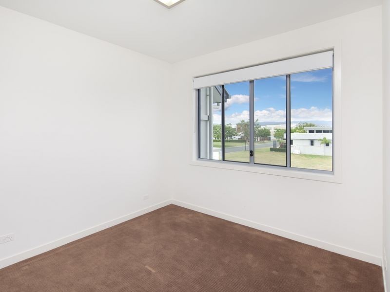 6/5019 Emerald Islands Drive, Carrara QLD 4211