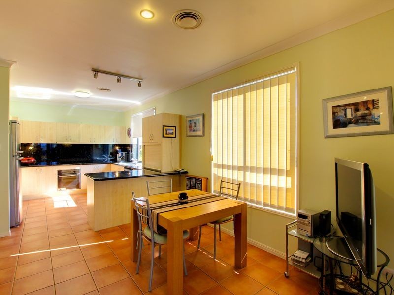 119 Armstrong Way, Highland Park QLD 4211