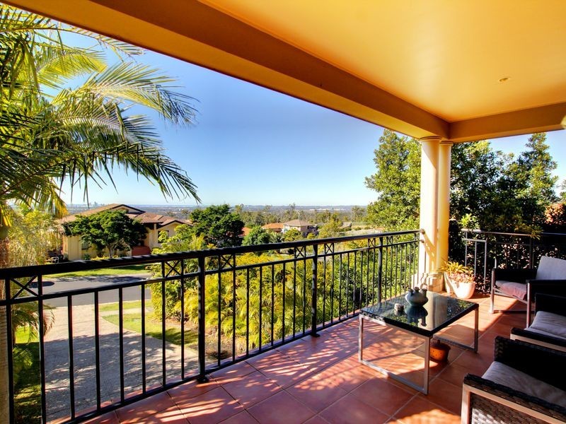 119 Armstrong Way, Highland Park QLD 4211
