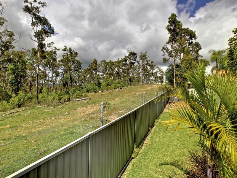 7 Forfar Court, Highland Park QLD 4211