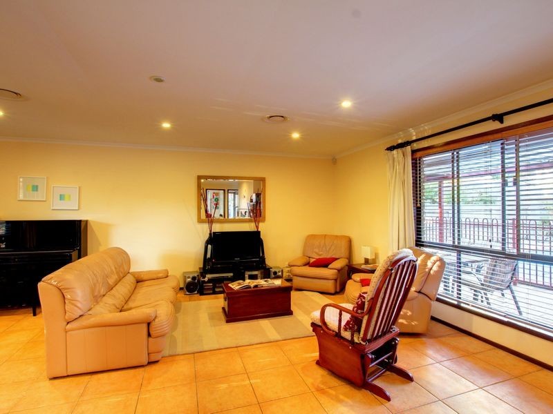 96 Dugandan Street, Nerang QLD 4211