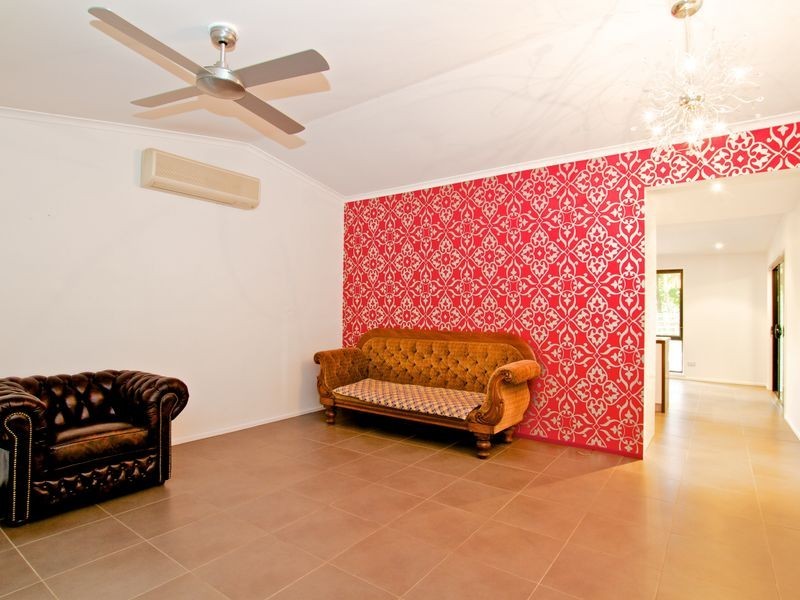 31B Ben Lomond Drive, Highland Park QLD 4211