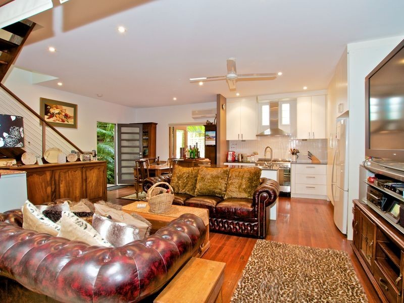 31B Ben Lomond Drive, Highland Park QLD 4211