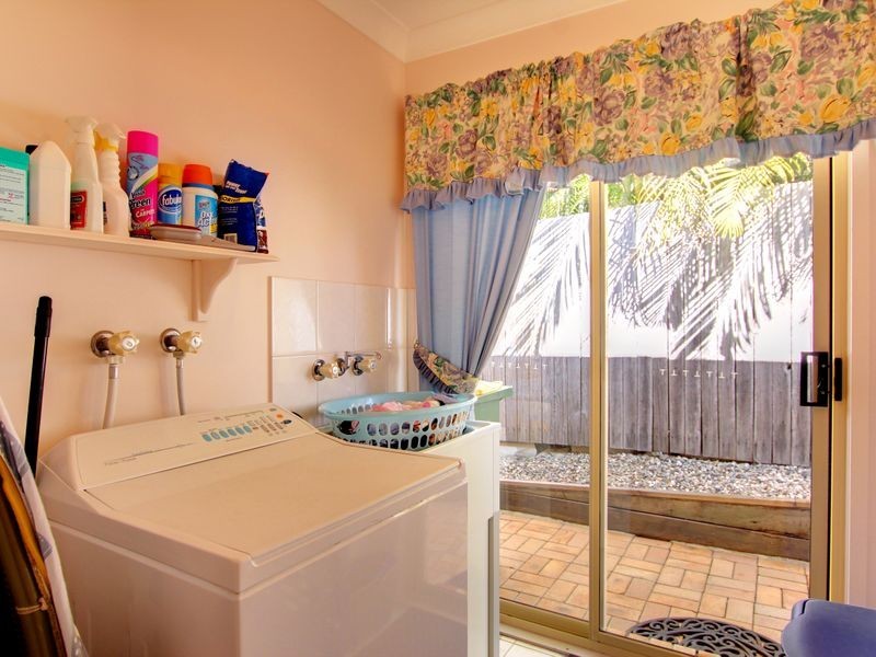 6 Oakdale Avenue, Nerang QLD 4211
