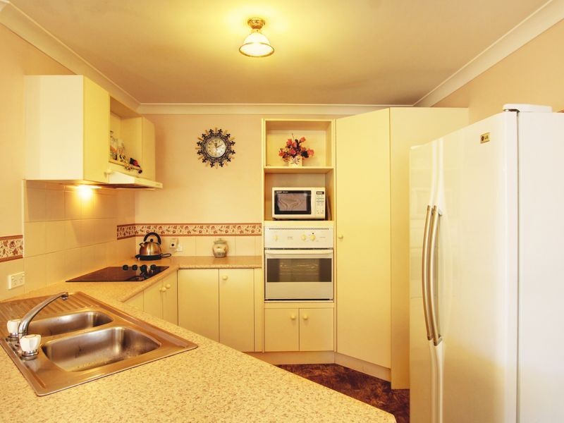 6 Oakdale Avenue, Nerang QLD 4211