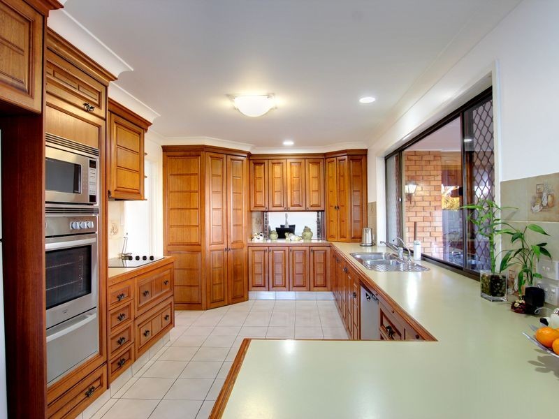 27 Andamooka Avenue, Worongary QLD 4213