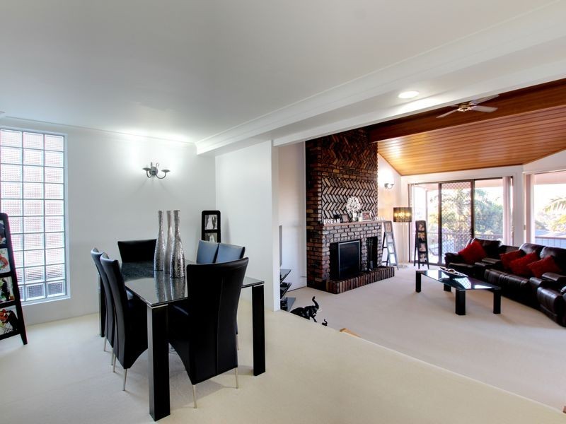 27 Andamooka Avenue, Worongary QLD 4213