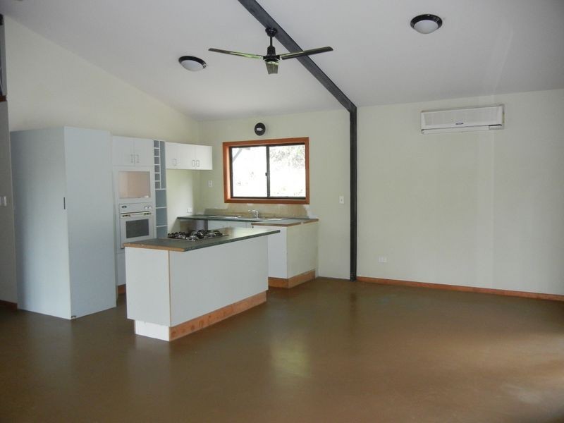 194 Lynwood Drive, Guanaba QLD 4210